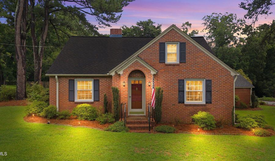 12137 Oak Ave, Bailey, NC 27807 - 3 Beds, 4 Bath