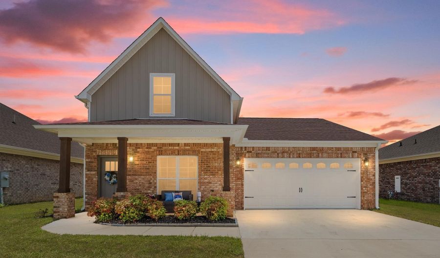 15695 Landview Ln, Athens, AL 35613 - 3 Beds, 3 Bath