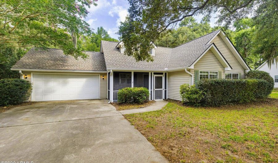 27 Telfair Dr, Beaufort, SC 29907 - 3 Beds, 2 Bath