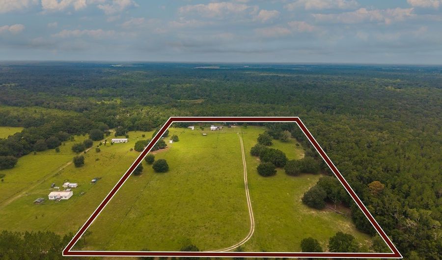 2889 67th Ct, Bell, FL 32619 - 3 Beds, 2 Bath