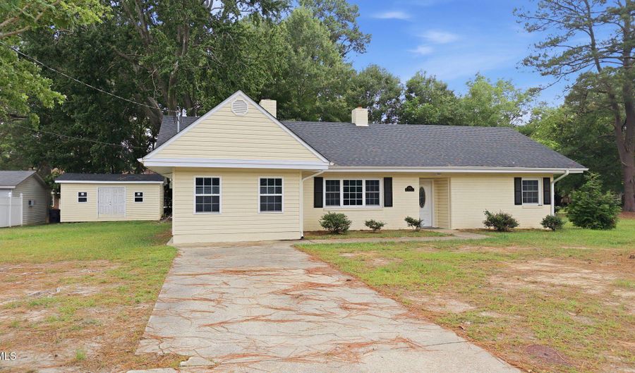 6640 Williams St, Bailey, NC 27807 - 2 Beds, 2 Bath
