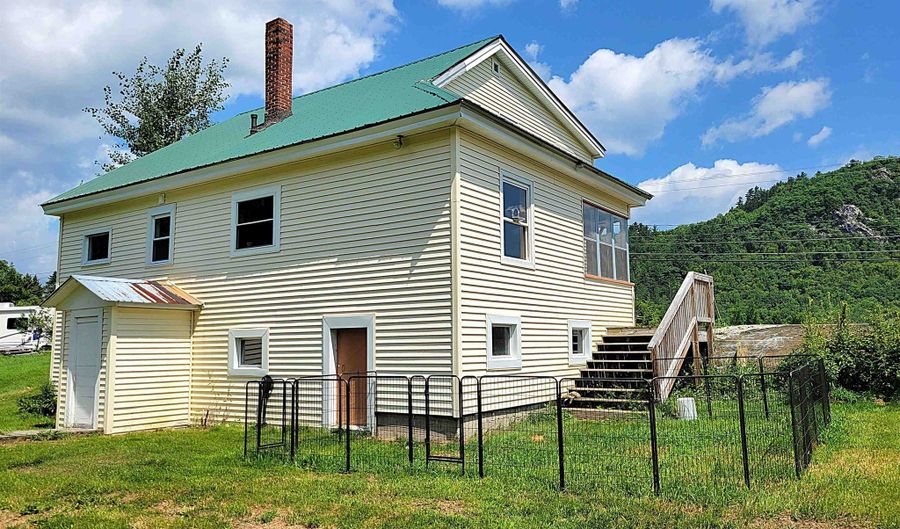 51 Jericho Rd, Berlin, NH 03570 - 4 Beds, 1 Bath