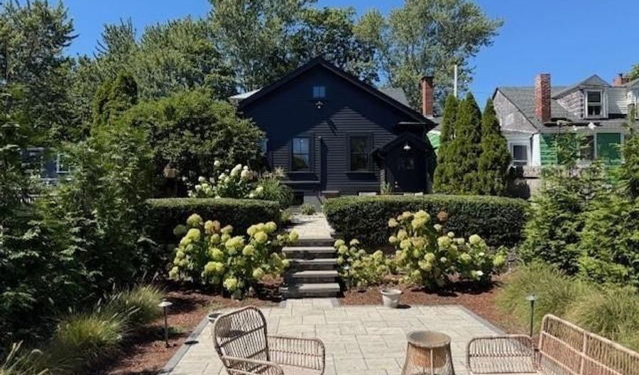 42 Marlborough St, East Greenwich, RI 02818 - 3 Beds, 1 Bath