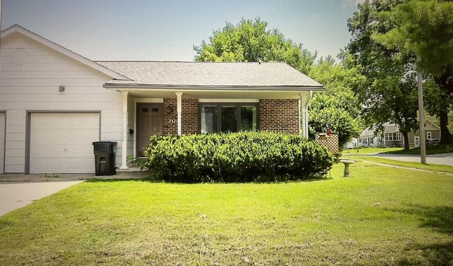 3422 West St, Ames, IA 50014 - 2 Beds, 2 Bath