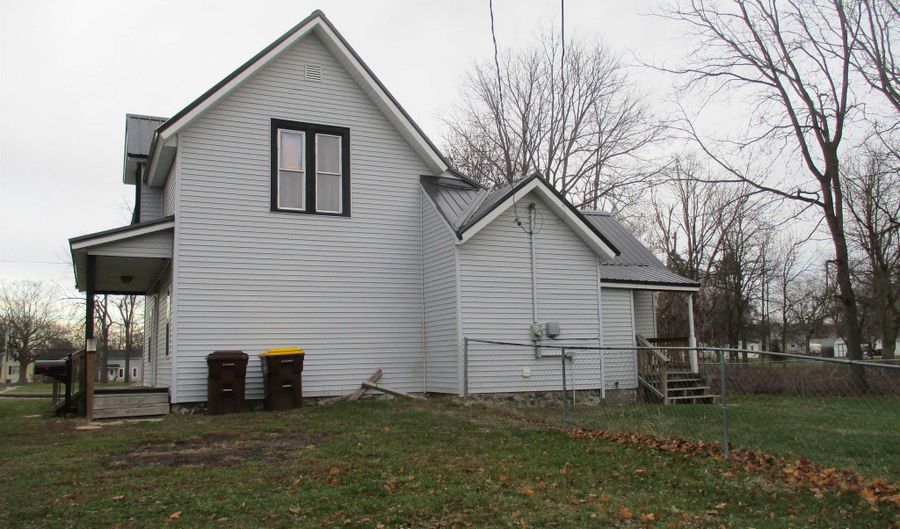 127 Grafton Ave, Alma, MI 48801 - 3 Beds, 2 Bath