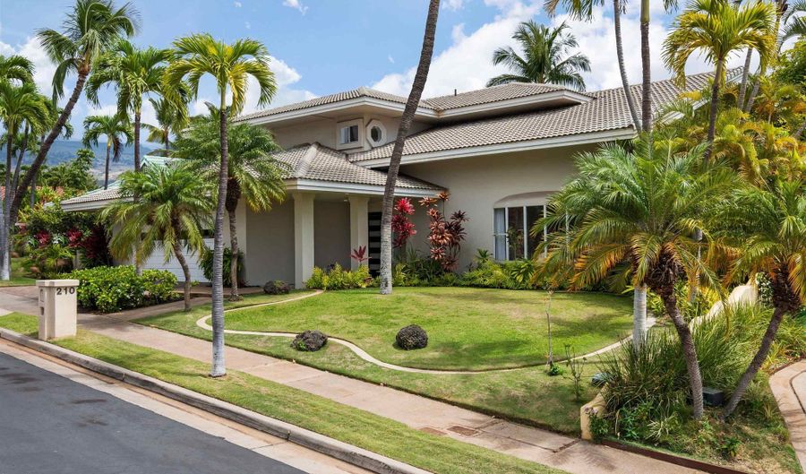 210 E Panana Pl, Kihei, HI 96753 - 4 Beds, 3 Bath