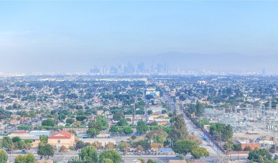 946 E 104th, Los Angeles, CA 90002 - 3 Beds, 2 Bath