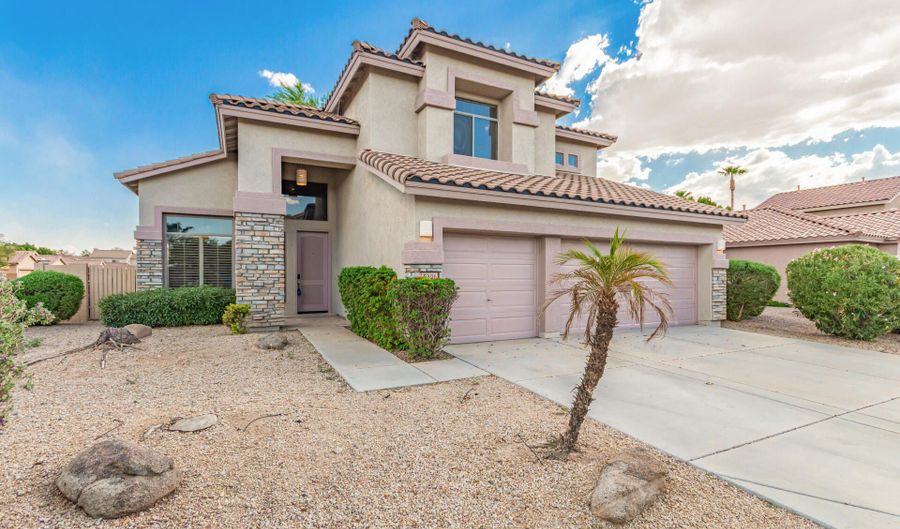 5321 W MORGAN Pl, Chandler, AZ 85226 - 4 Beds, 4 Bath