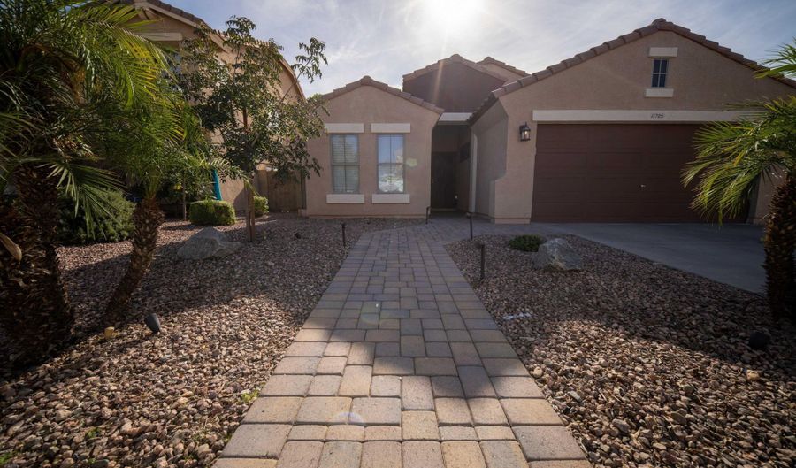 11725 W FLANAGAN St, Avondale, AZ 85323 - 4 Beds, 2 Bath