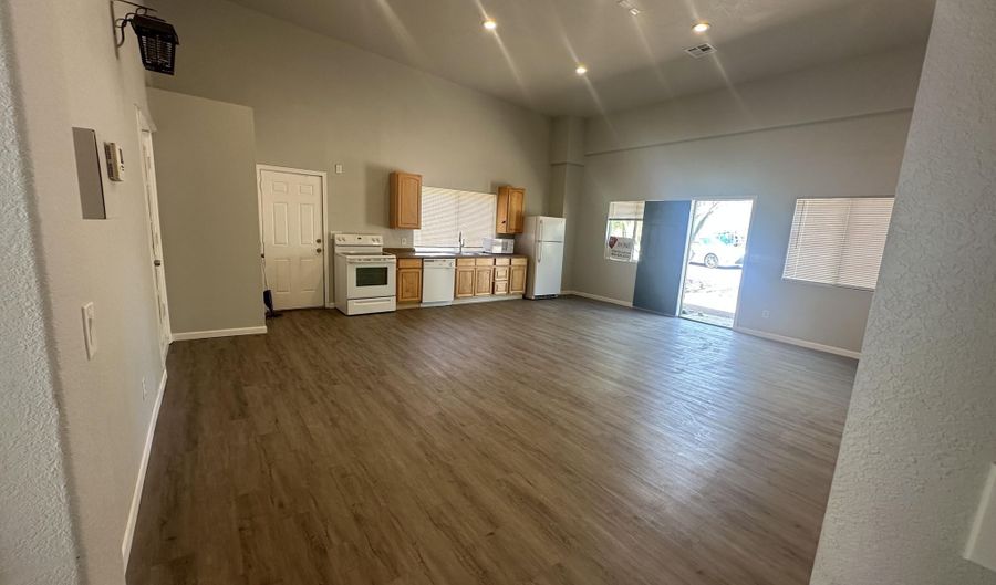 30814 N SUNRISE RANCH Rd guest, Cave Creek, AZ 85331 - 2 Beds, 1 Bath