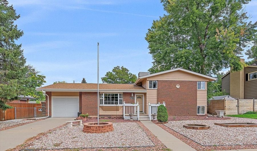 6072 Pierson Ct, Arvada, CO 80004 - 4 Beds, 2 Bath