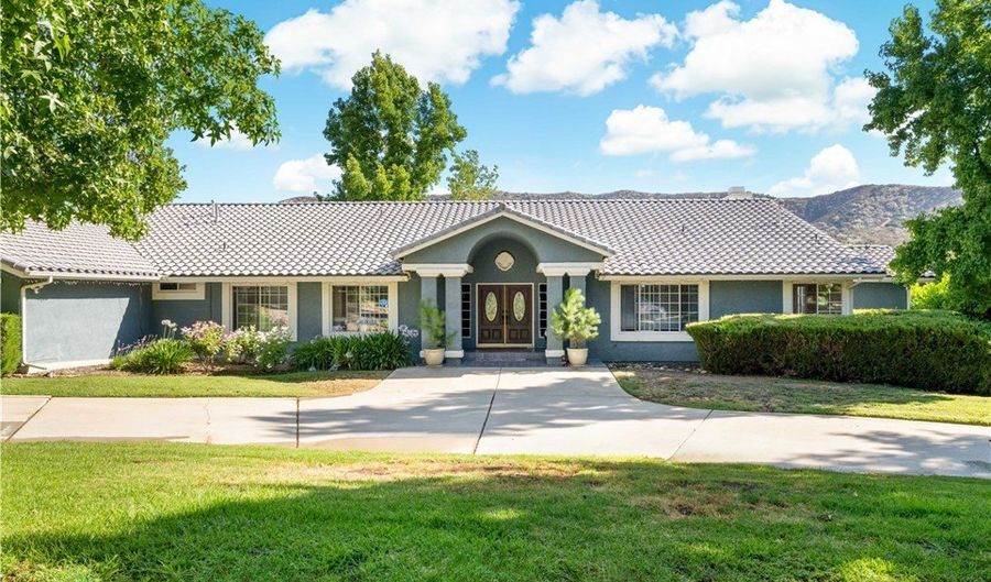 37321 Ironwood Dr, Yucaipa, CA 92399 - 4 Beds, 4 Bath