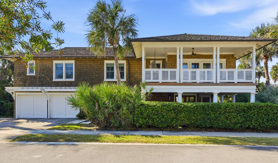 698 BEACH Ave, Atlantic Beach, FL 32233 - 4 Beds, 4 Bath