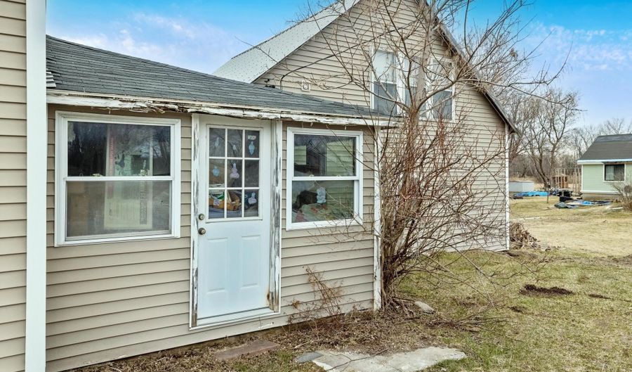 2561 US Route 2 S, Alburgh, VT 05440 - 4 Beds, 2 Bath