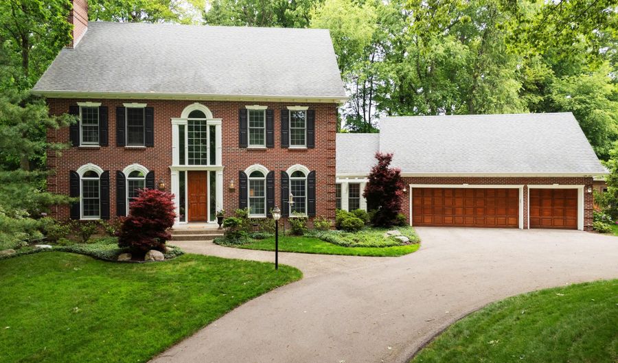 5691 Forest Gln SE, Ada, MI 49301 - 4 Beds, 4 Bath