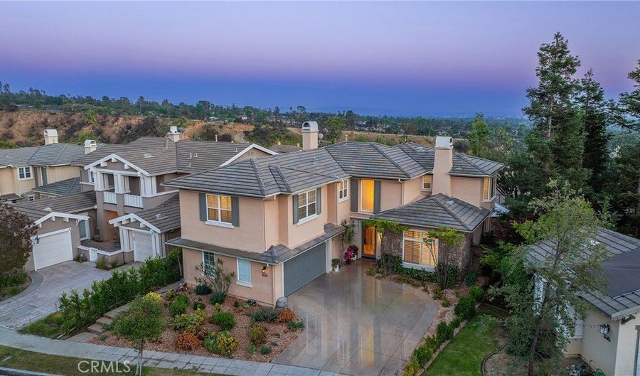 632 Hartwell Ct, Altadena, CA 91001 - 5 Beds, 5 Bath