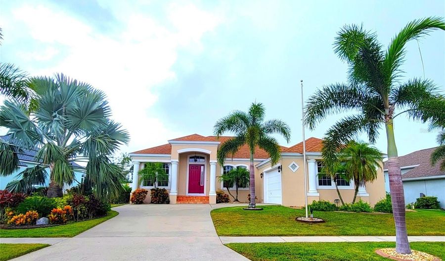 902 BUNKER VIEW Dr, Apollo Beach, FL 33572 - 3 Beds, 2 Bath