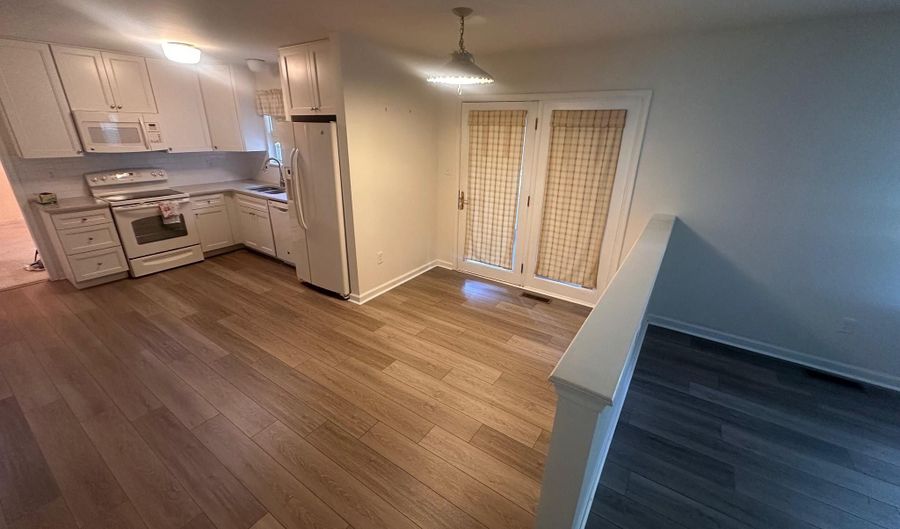 133 RED OAK Dr, Dover, DE 19904 - 4 Beds, 3 Bath