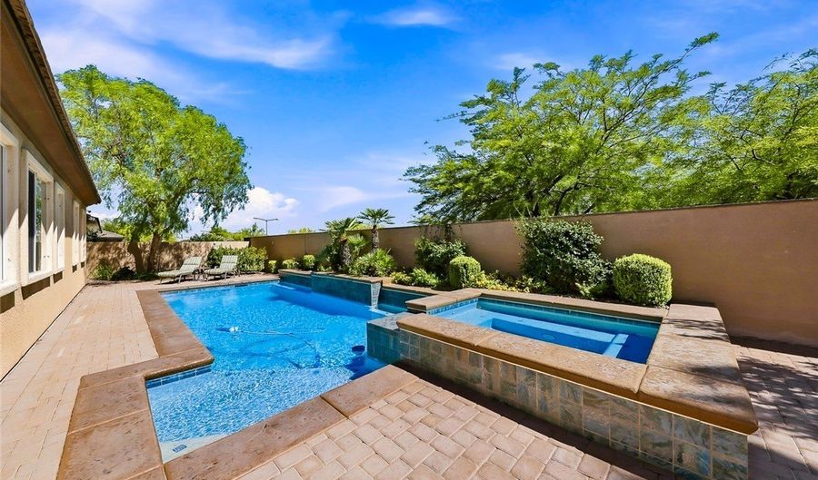 10833 Franklin Hills Ave, Las Vegas, NV 89135 - 4 Beds, 3 Bath