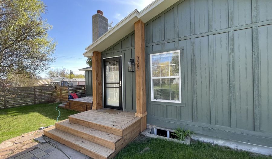 325 1ST N St, Cokeville, WY 83114 - 5 Beds, 2 Bath