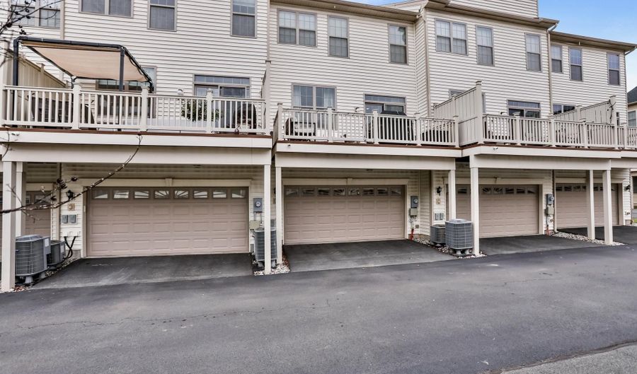 22462 CAMBRIDGEPORT Sq, Ashburn, VA 20148 - 4 Beds, 4 Bath