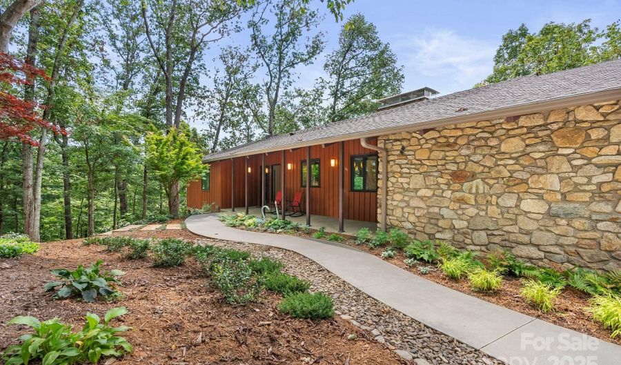 13 Kent Pl, Asheville, NC 28804 - 4 Beds, 2 Bath