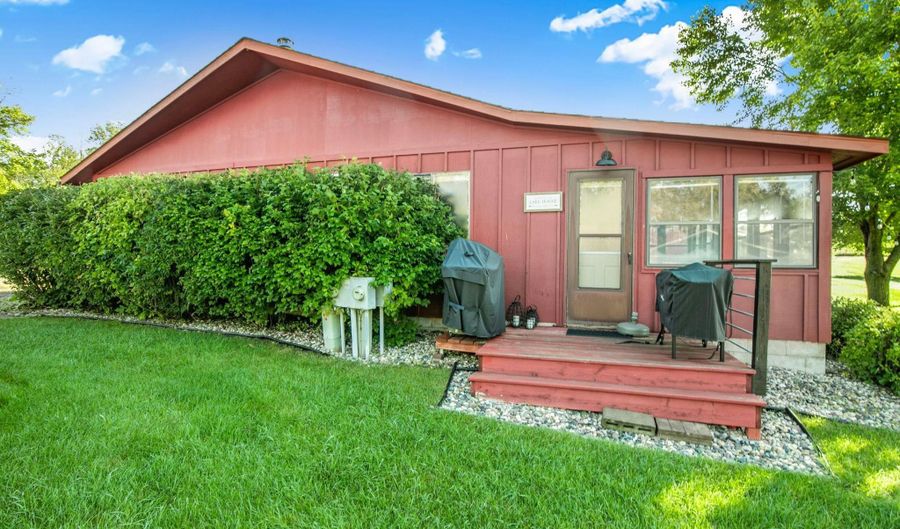 3885 Wahtomin Trl NW, Alexandria, MN 56308 - 2 Beds, 1 Bath