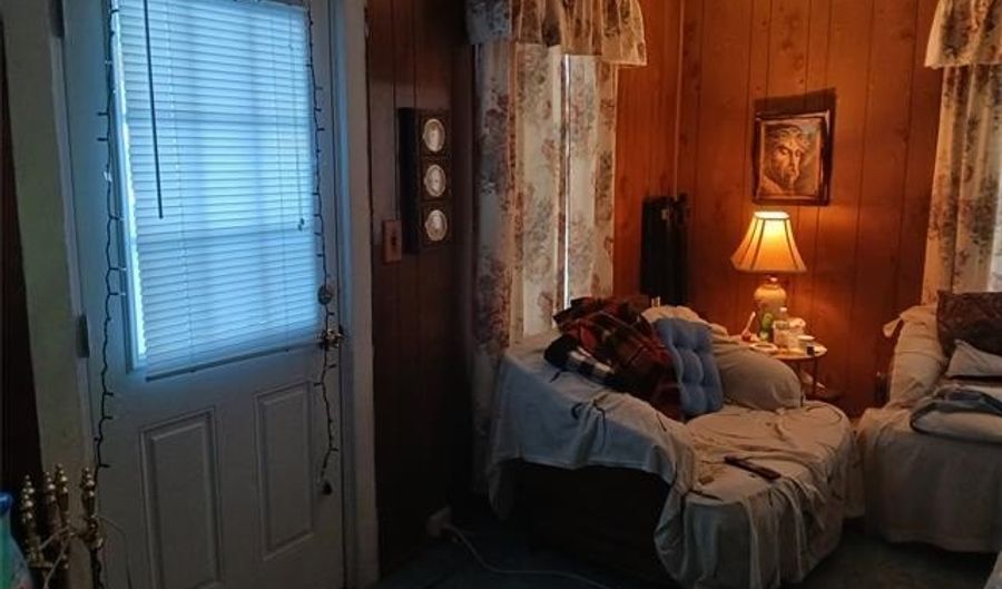 4557 Ringle Rd, Akron, MI 48701 - 4 Beds, 2 Bath