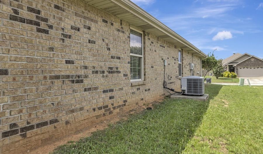 122 GRASONVILLE Rd, Alabaster, AL 35007 - 3 Beds, 2 Bath