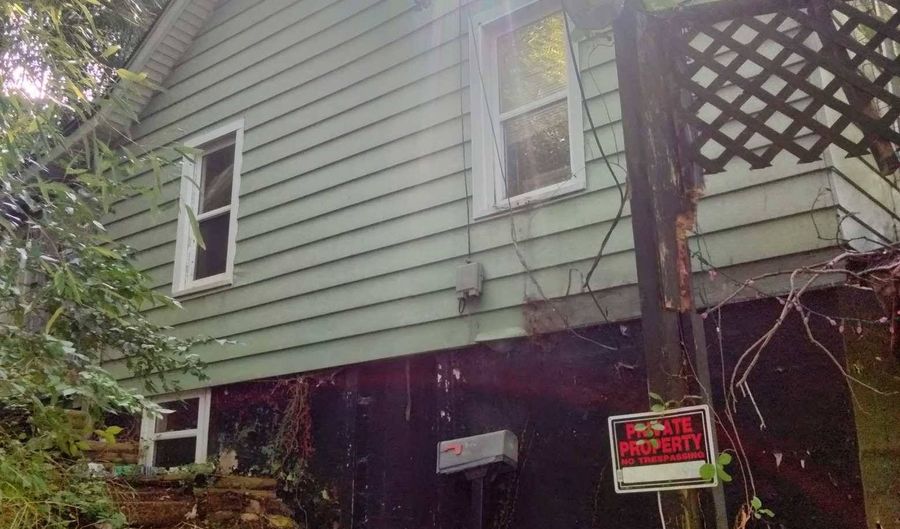 680 Fairview Ave, Ashland, KY 41102 - 2 Beds, 1 Bath