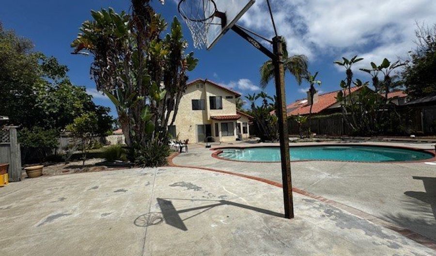 4943 Wildwood, Oceanside, CA 92057 - 4 Beds, 3 Bath