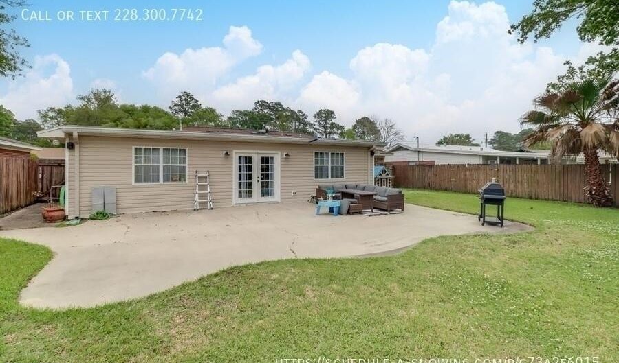 7201 Bienville Dr, Biloxi, MS 39532 - 3 Beds, 2 Bath