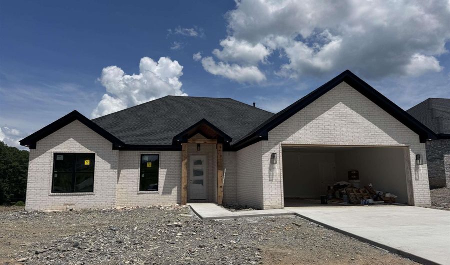 105 Dylan, Benton, AR 72015 - 4 Beds, 2 Bath