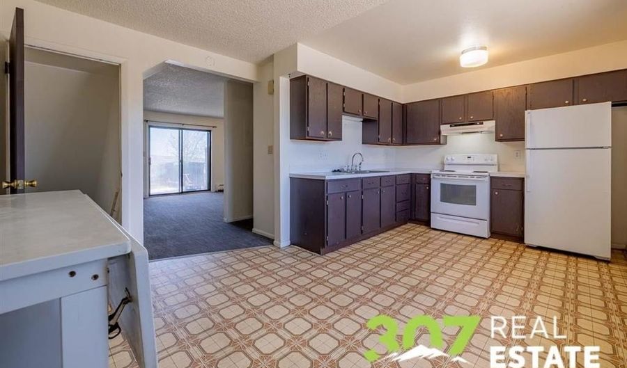 1649 N Park Dr, Cody, WY 82414 - 3 Beds, 2 Bath