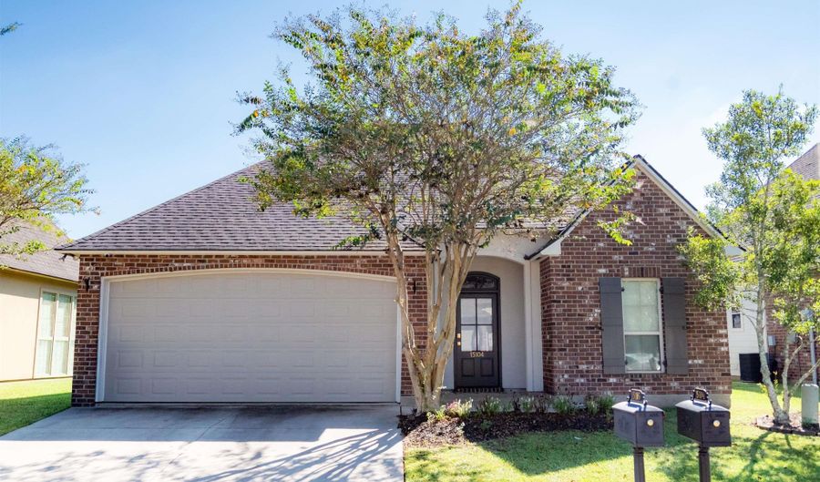 15104 Wax Myrtle Ave, Baton Rouge, LA 70817 - 3 Beds, 2 Bath