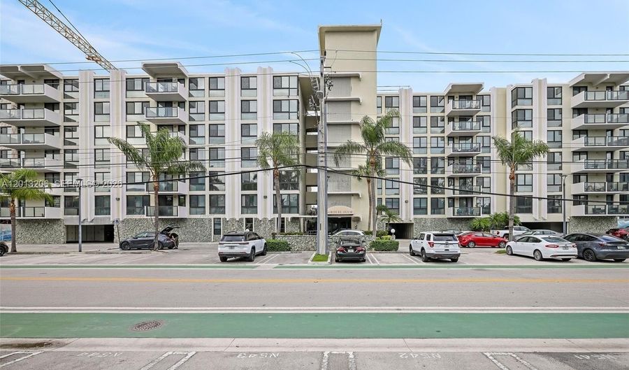 9800 W Bay Harbor Dr 406, Bay Harbor Islands, FL 33154 - 1 Beds, 2 Bath