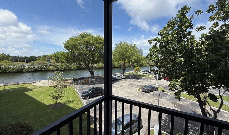 3475 N Country Club Dr 315, Aventura, FL 33180 - 2 Beds, 2 Bath