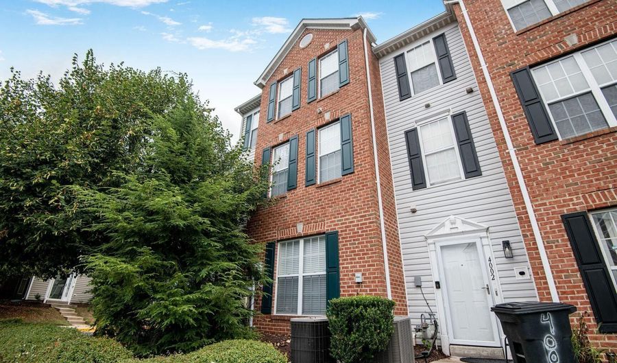 4000 ESTEVEZ Ct, Bowie, MD 20716 - 3 Beds, 3 Bath