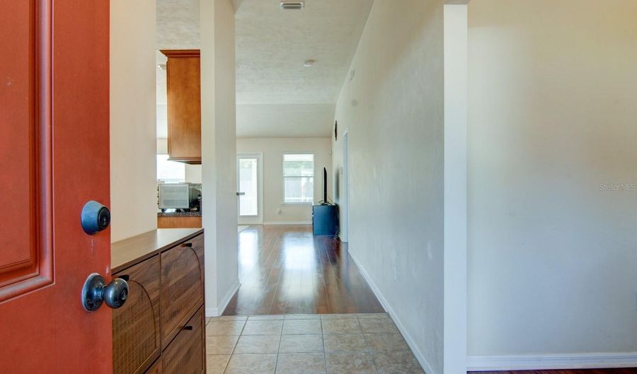 15572 NW 136TH Ter, Alachua, FL 32615 - 4 Beds, 2 Bath
