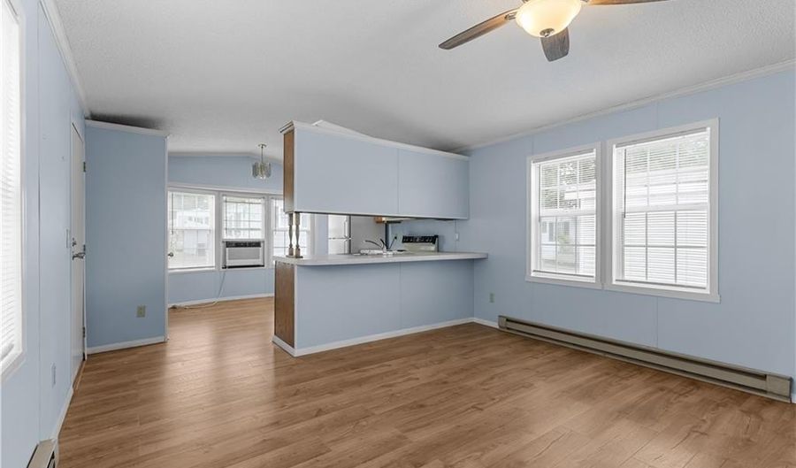 841 Forest Park Ave, Middletown, RI 02842 - 1 Beds, 1 Bath