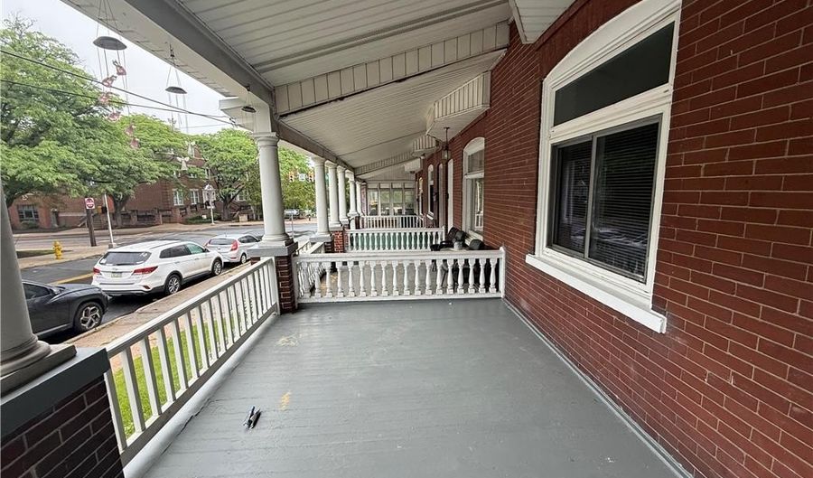 608 Saint John St, Allentown, PA 18103 - 4 Beds, 1 Bath