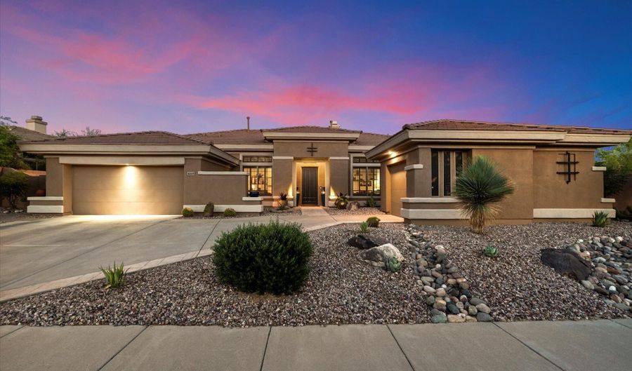 42105 N Golf Crest Rd, Anthem, AZ 85086 - 4 Beds, 3 Bath