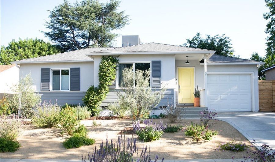 17442 Burma St, Encino, CA 91316 - 3 Beds, 2 Bath