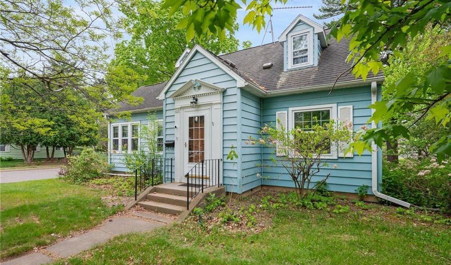 203 South St, Amery, WI 54001 - 3 Beds, 2 Bath