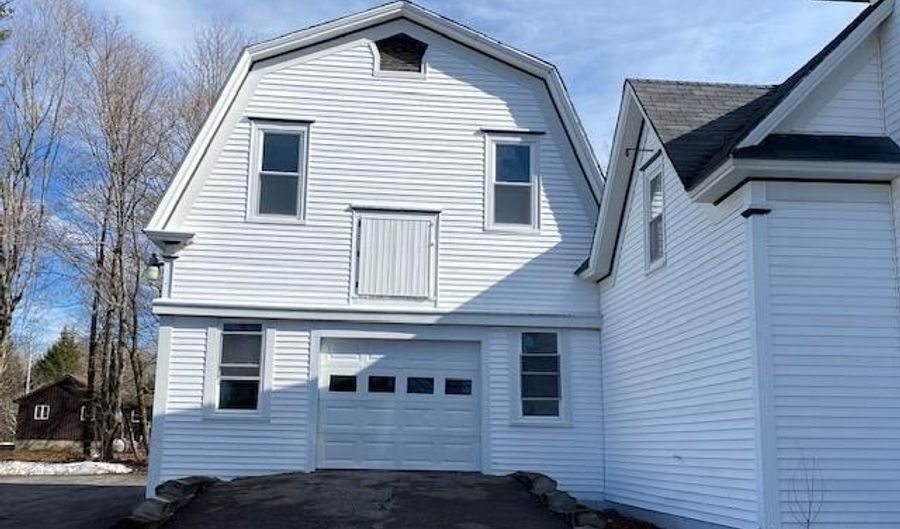 114 Exchange St, Ashland, ME 04732 - 3 Beds, 1 Bath