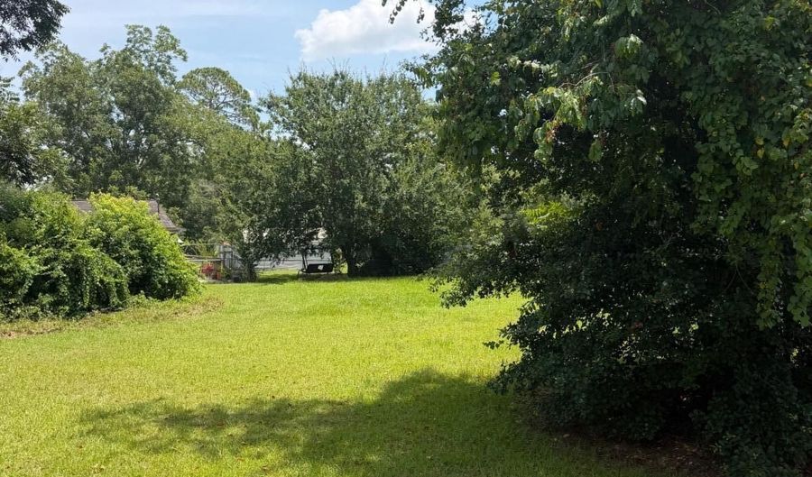 301 E Meeting St, Adel, GA 31620 - 0 Beds, 0 Bath
