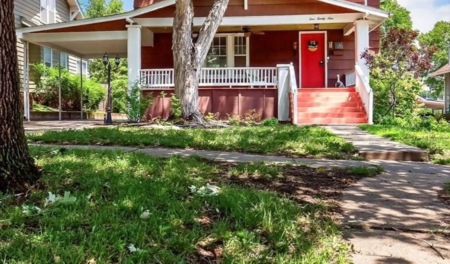 429 NE 8th St, Abilene, KS 67410 - 2 Beds, 2 Bath