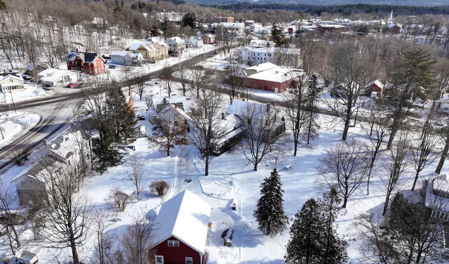 5 Pearl St, Brandon, VT 05733 - 5 Beds, 3 Bath