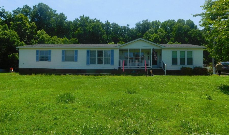 33343 Old Salisbury Rd, Albemarle, NC 28001 - 4 Beds, 3 Bath
