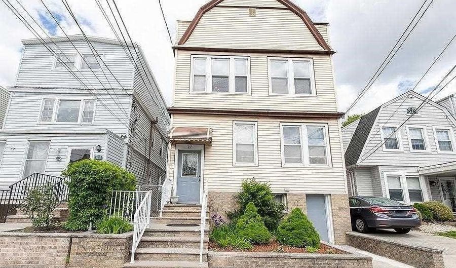 27 E 46TH St 3, Bayonne, NJ 07002 - 2 Beds, 1 Bath